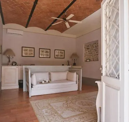 Pitti Amerighi - Residenza D'epoca بييفي أنييفولي