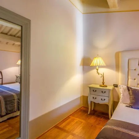 فندق مبيت وإفطار Pitti Amerighi - Residenza D'epoca بييفي أنييفولي